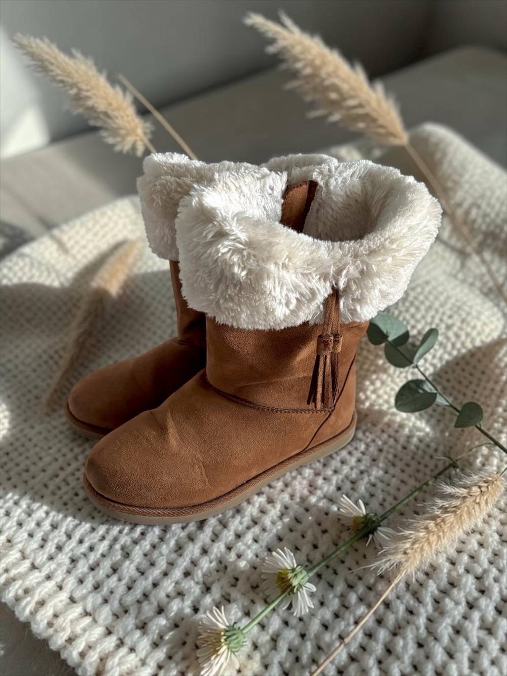 Magellan Girls Boots Faux‑Suede Winter Faux‑Fur Cuff Tassel Size 3 VGUC ❄️ - Picture 4 of 12